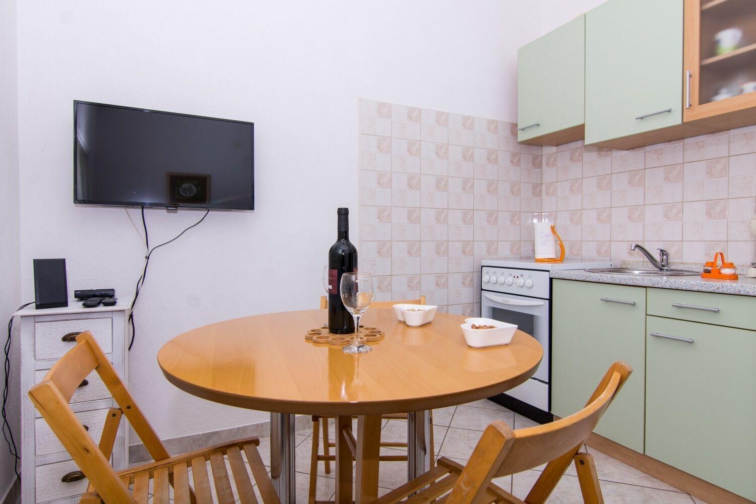 Apartments Ivica - garden terrace Slatine Buitenkant foto