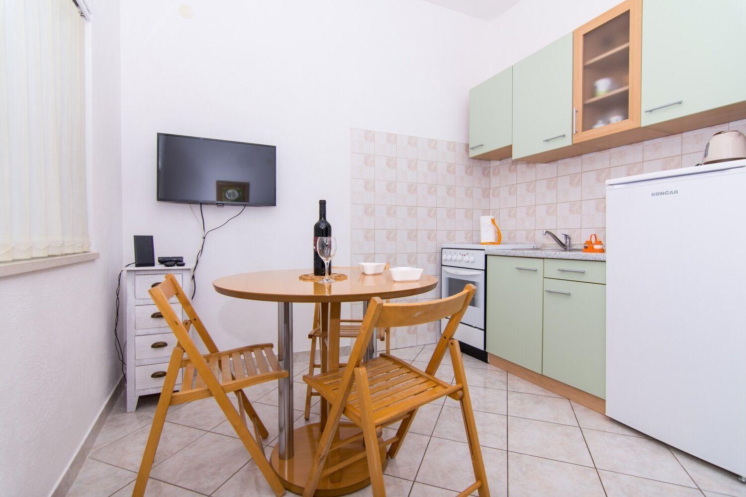 Apartments Ivica - garden terrace Slatine Buitenkant foto